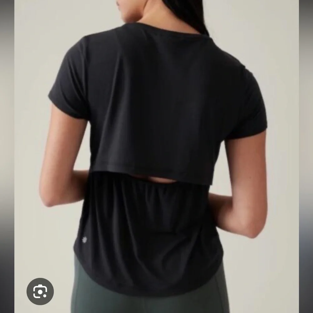🇪🇸🐠Athleta Air Out Cinch Tee shirt black small